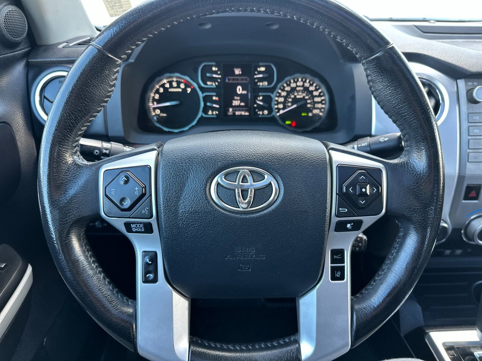 Used 2020 Toyota Tundra Limited AWD/4WD image 27
