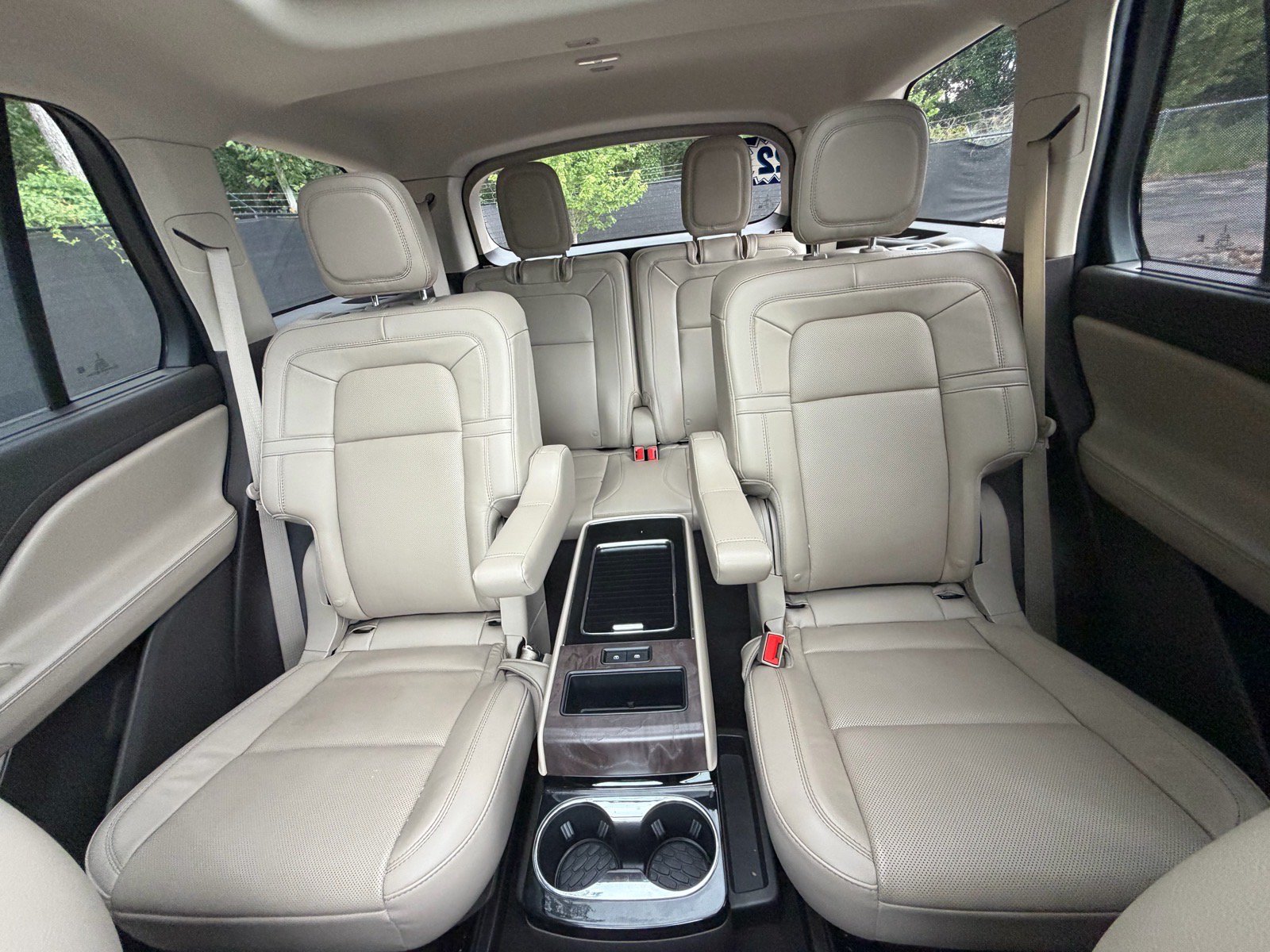 Certified 2022 Lincoln Aviator Reserve w/ Equipment Group 201A AWD/4WD image 38