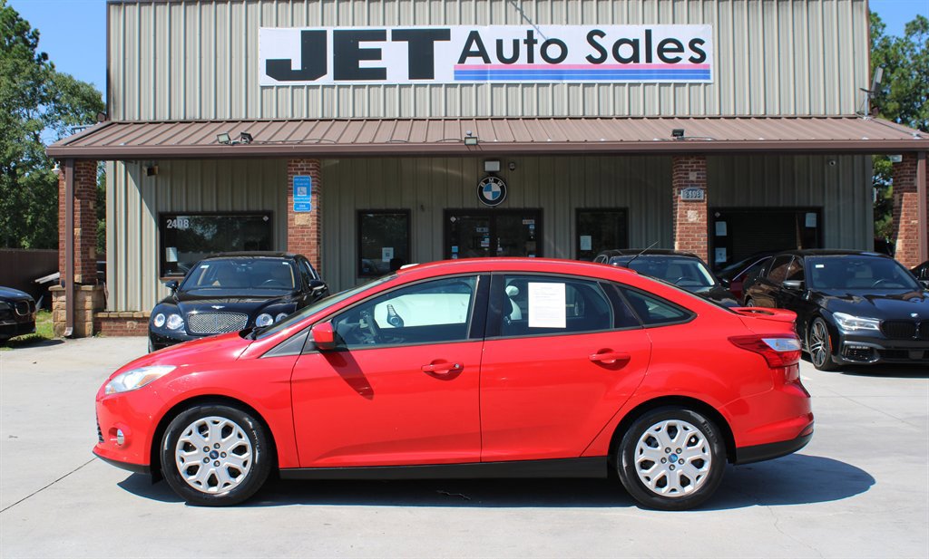 Used 2012 Ford Focus SE image 3