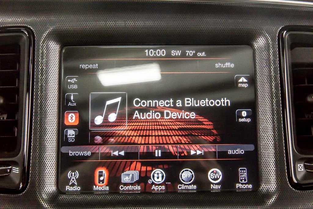 Used 2015 Dodge Challenger SRT w/ Technology Group image 25