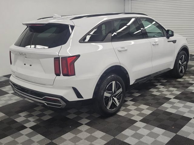 Certified 2023 Kia Sorento S FWD image 6
