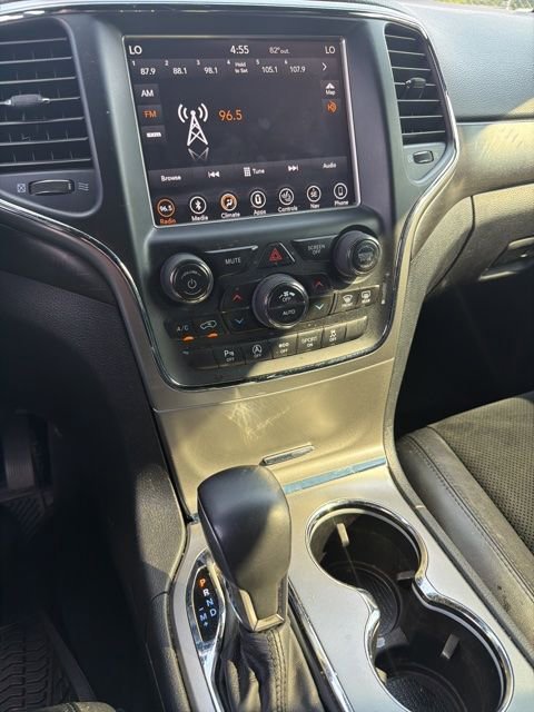 Used 2018 Jeep Grand Cherokee Altitude image 13