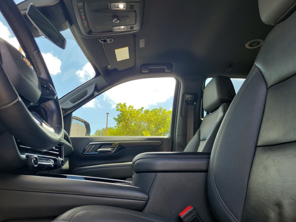 Used 2025 Chevrolet Tahoe LT RWD image 28