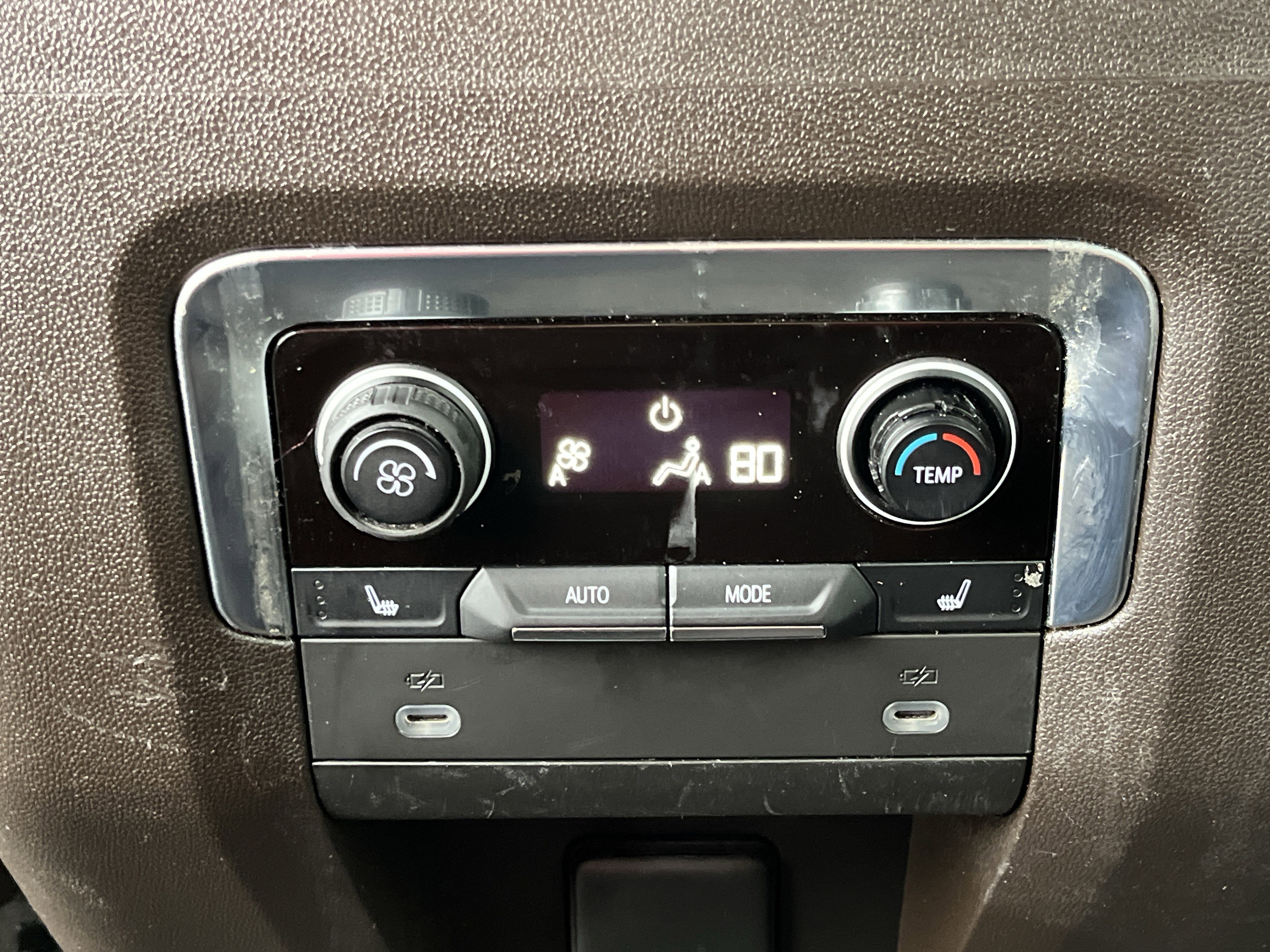 Used 2021 Chevrolet Tahoe Z71 w/ Z71 Off-Road Package image 21