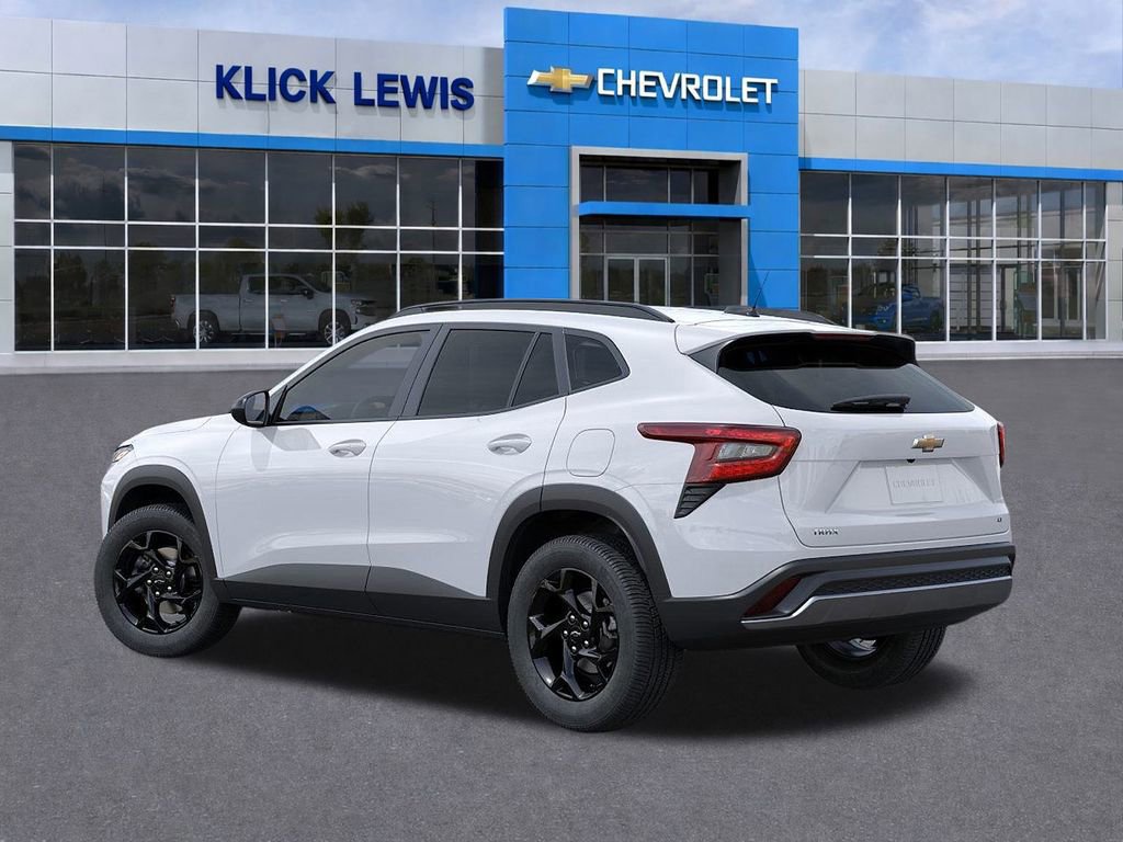 New 2026 Chevrolet Trax LT w/ Midnight Edition video 3