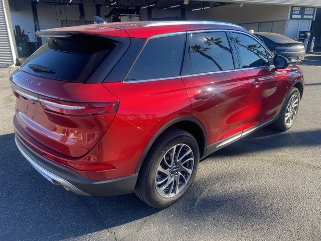 Used 2022 Lincoln Corsair AWD w/ Equipment Group 101A image 5