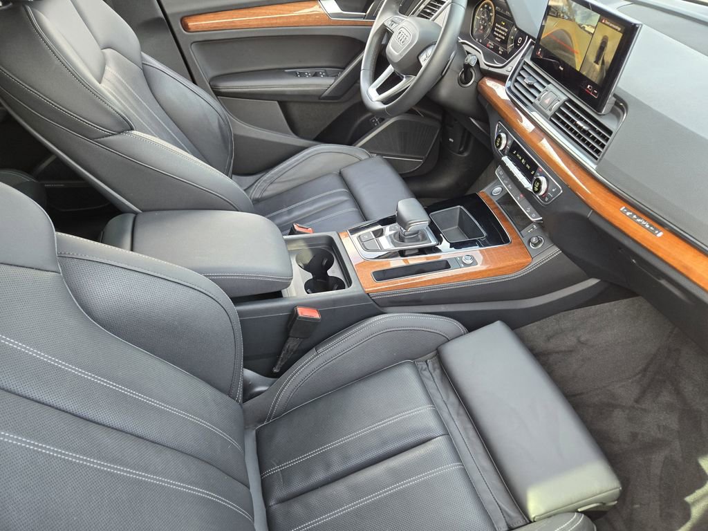 Certified 2023 Audi Q5 e Premium Plus w/ Premium Plus Package image 16