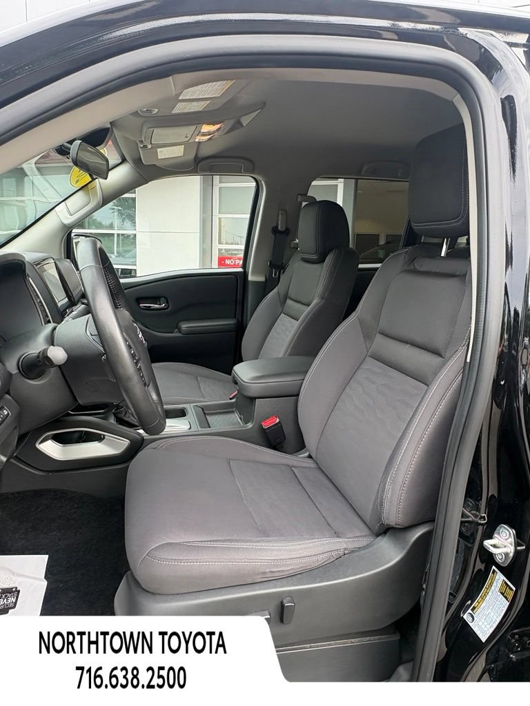Used 2023 Nissan Frontier SV w/ SV Convenience Package AWD/4WD image 13