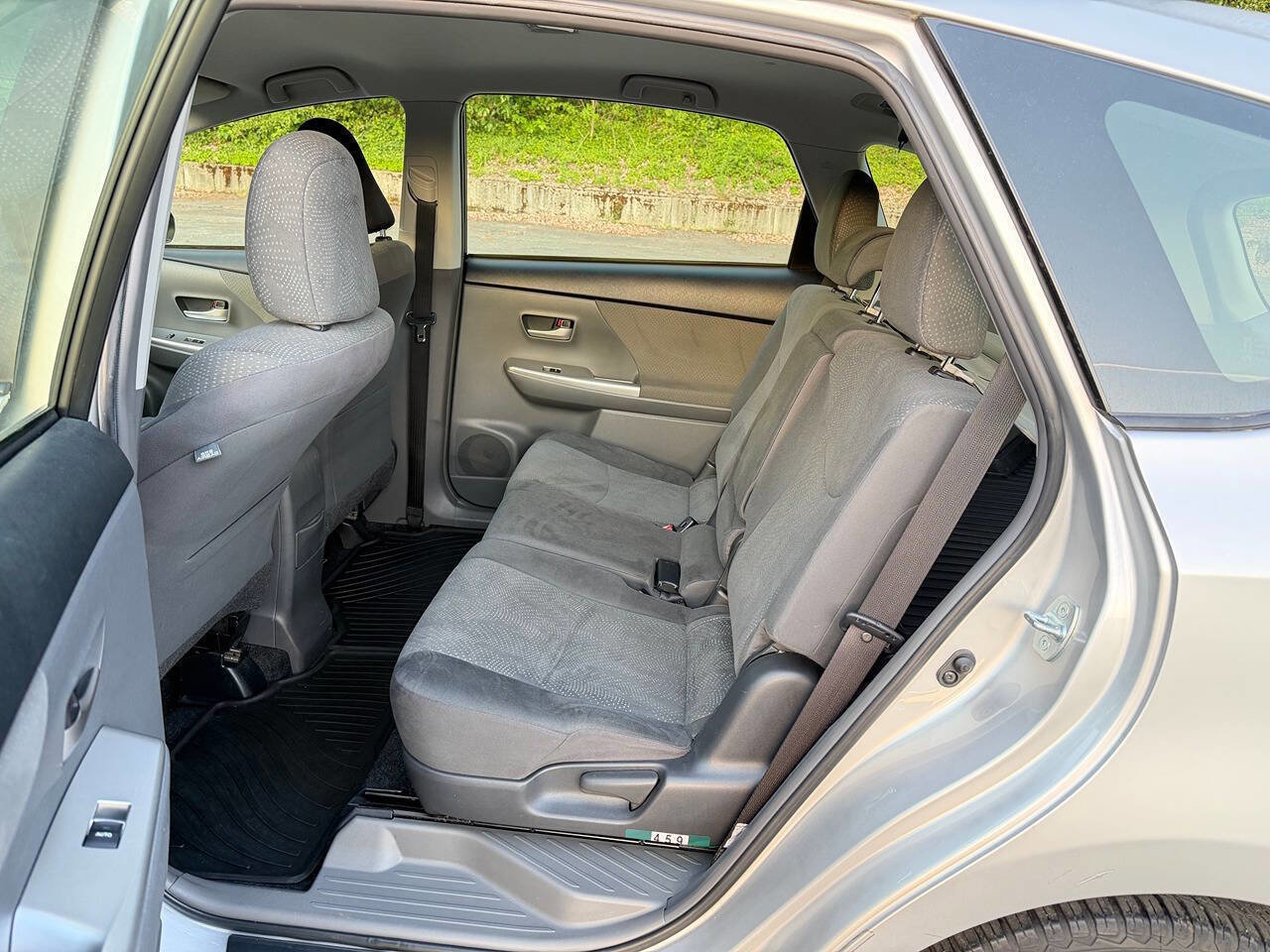 Used 2014 Toyota Prius V Three FWD image 18