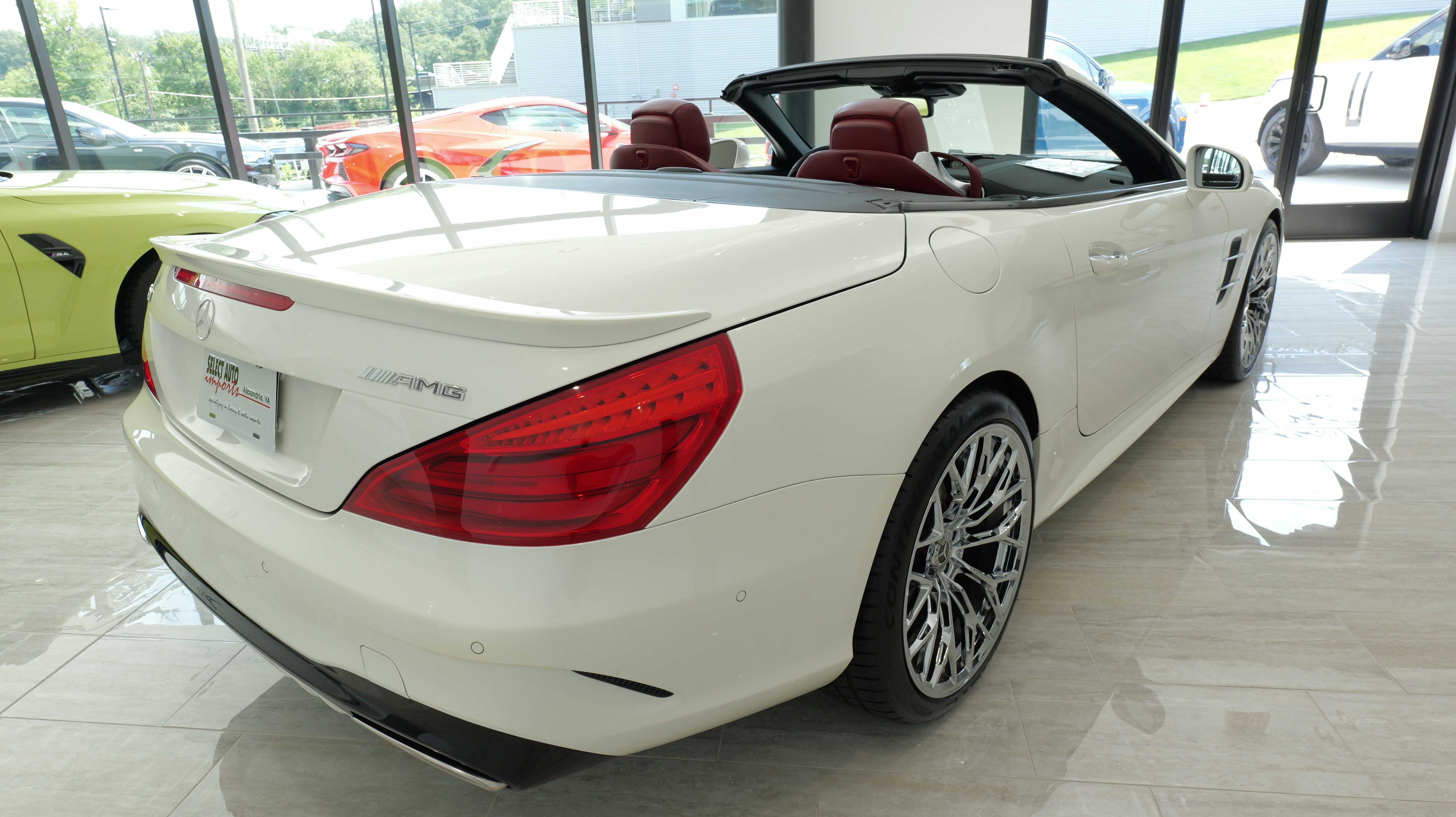 Used 2018 Mercedes-Benz SL 550 image 12