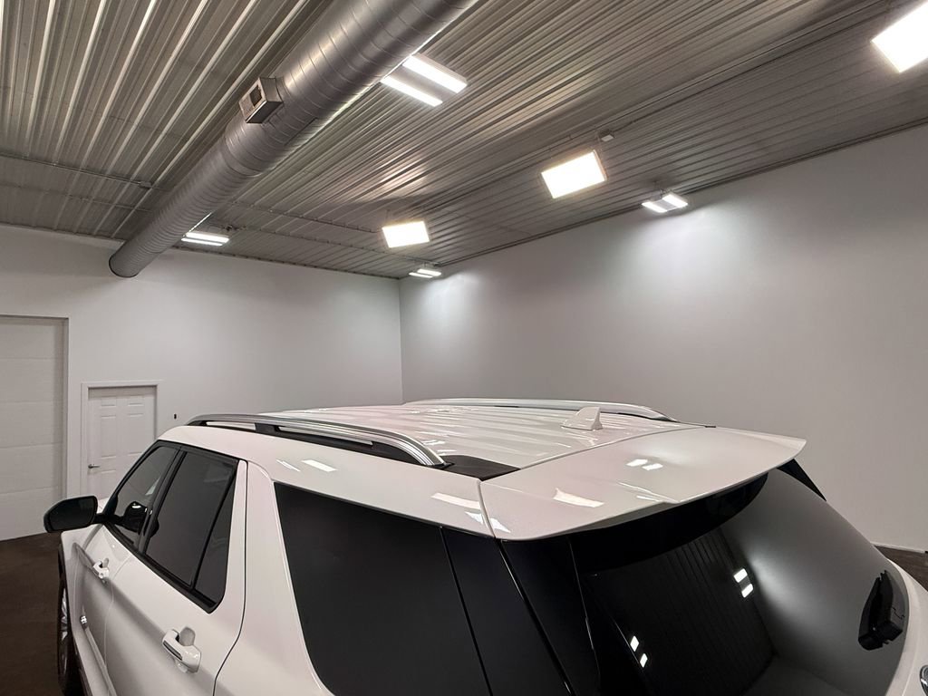 Used 2021 Ford Explorer King Ranch w/ Premium Technology Package image 43