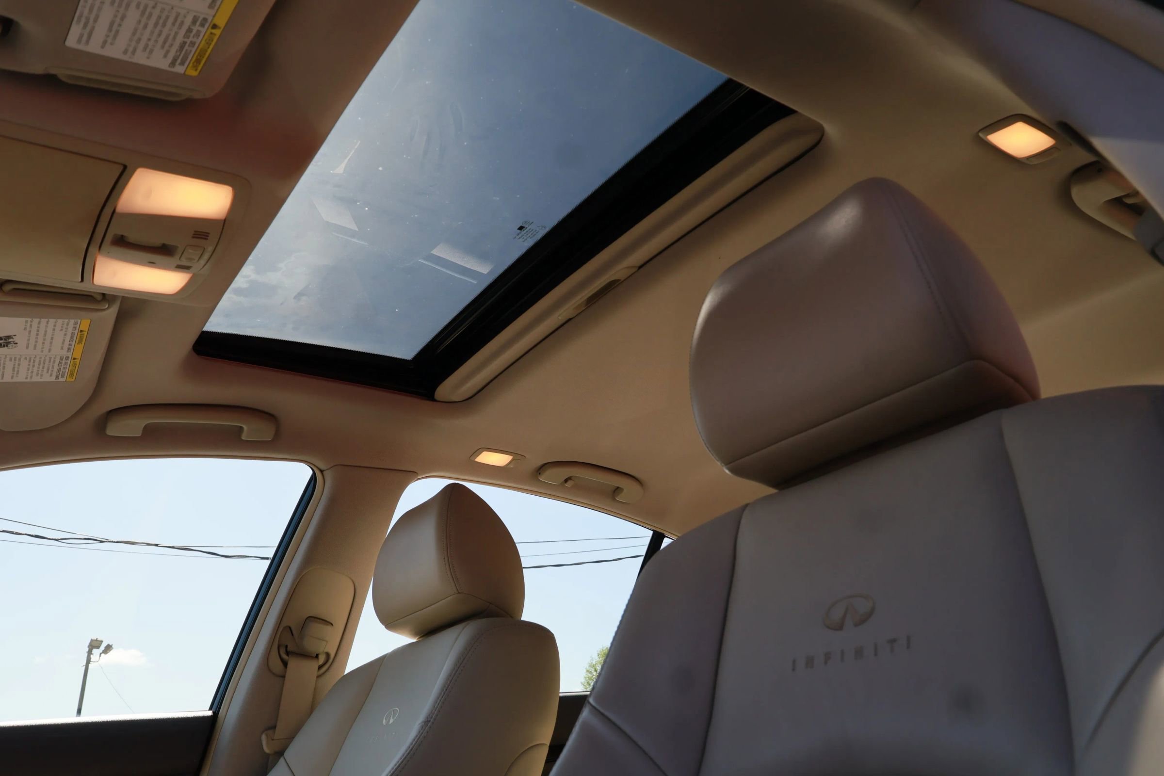 Used 2011 INFINITI G37 Journey w/ Premium Pkg image 38