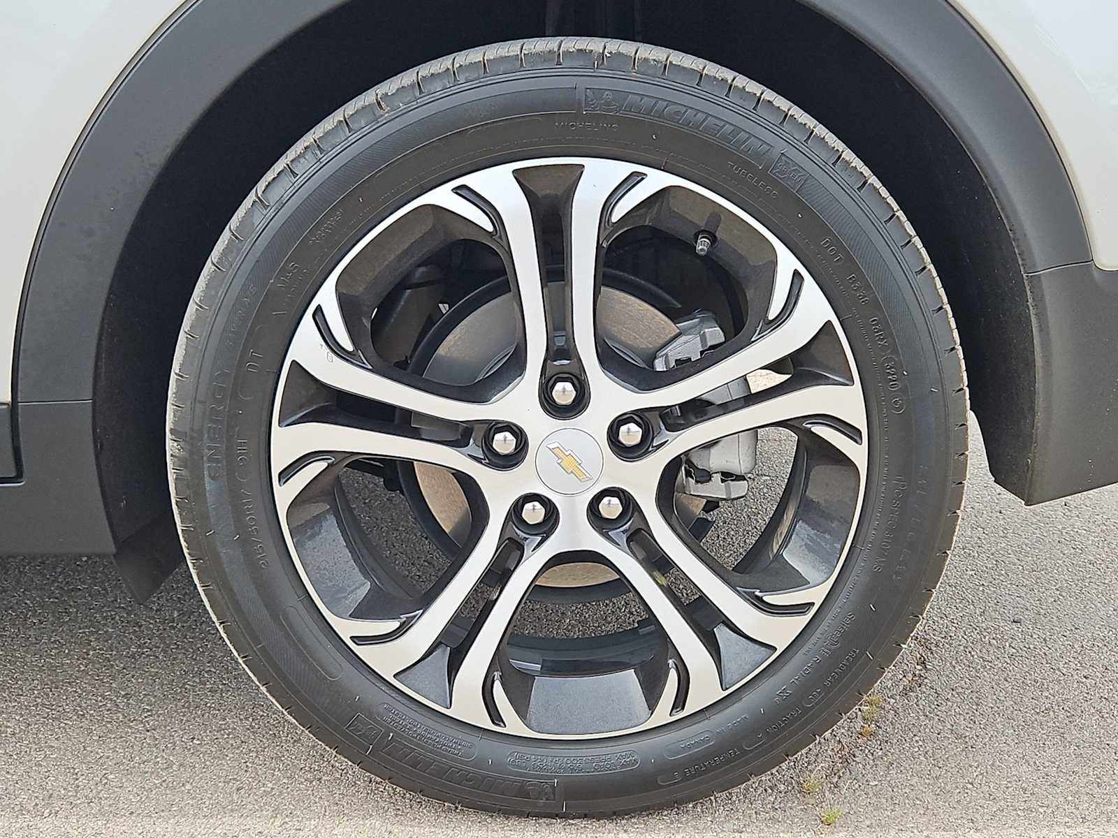 Used 2020 Chevrolet Bolt Premier w/ Infotainment Package image 13