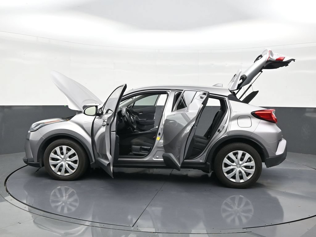 Used 2020 Toyota C-HR LE FWD image 30