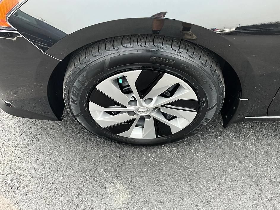 Used 2019 Nissan Altima 2.5 S FWD image 10