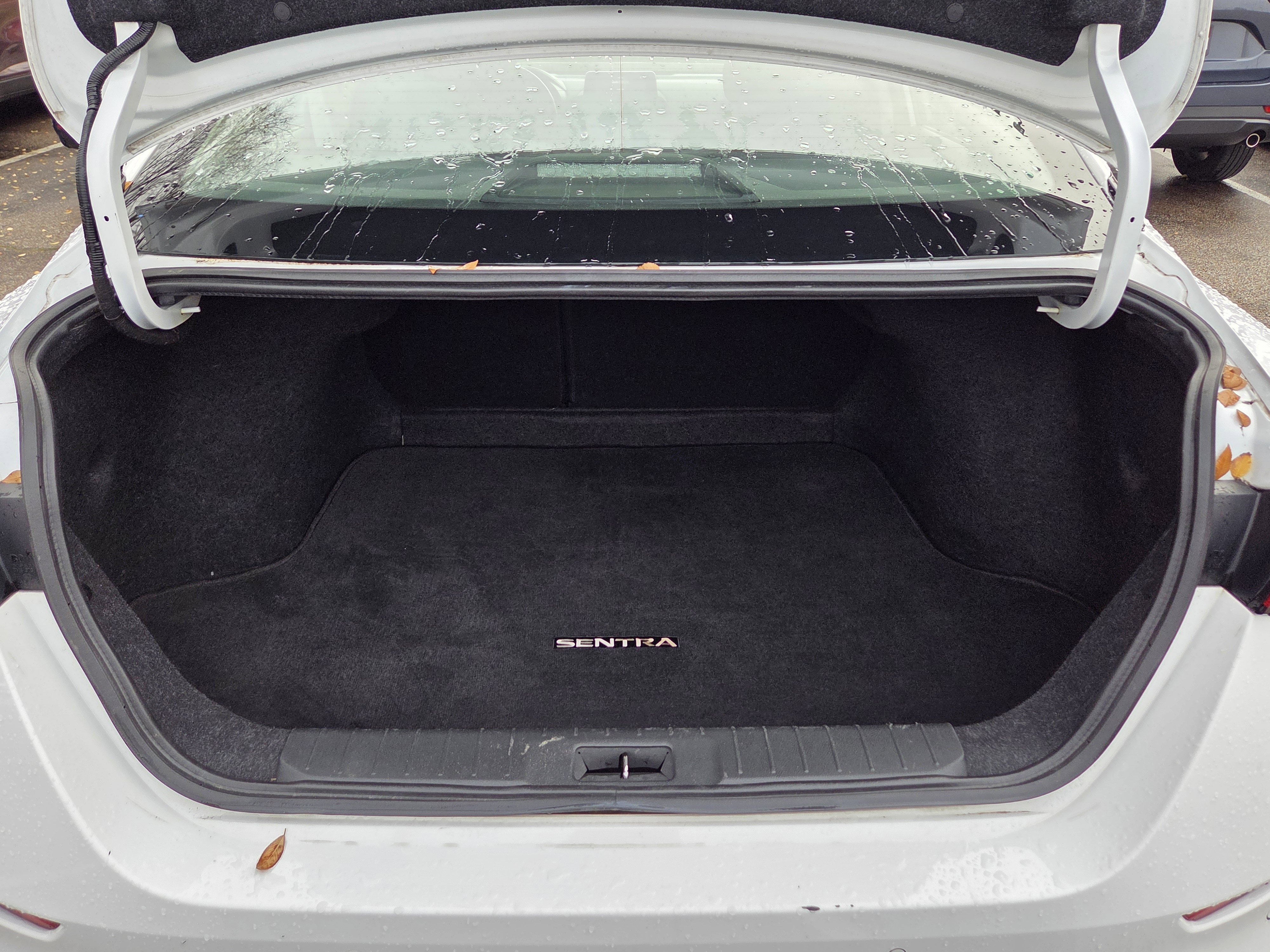 Used 2022 Nissan Sentra SV image 13