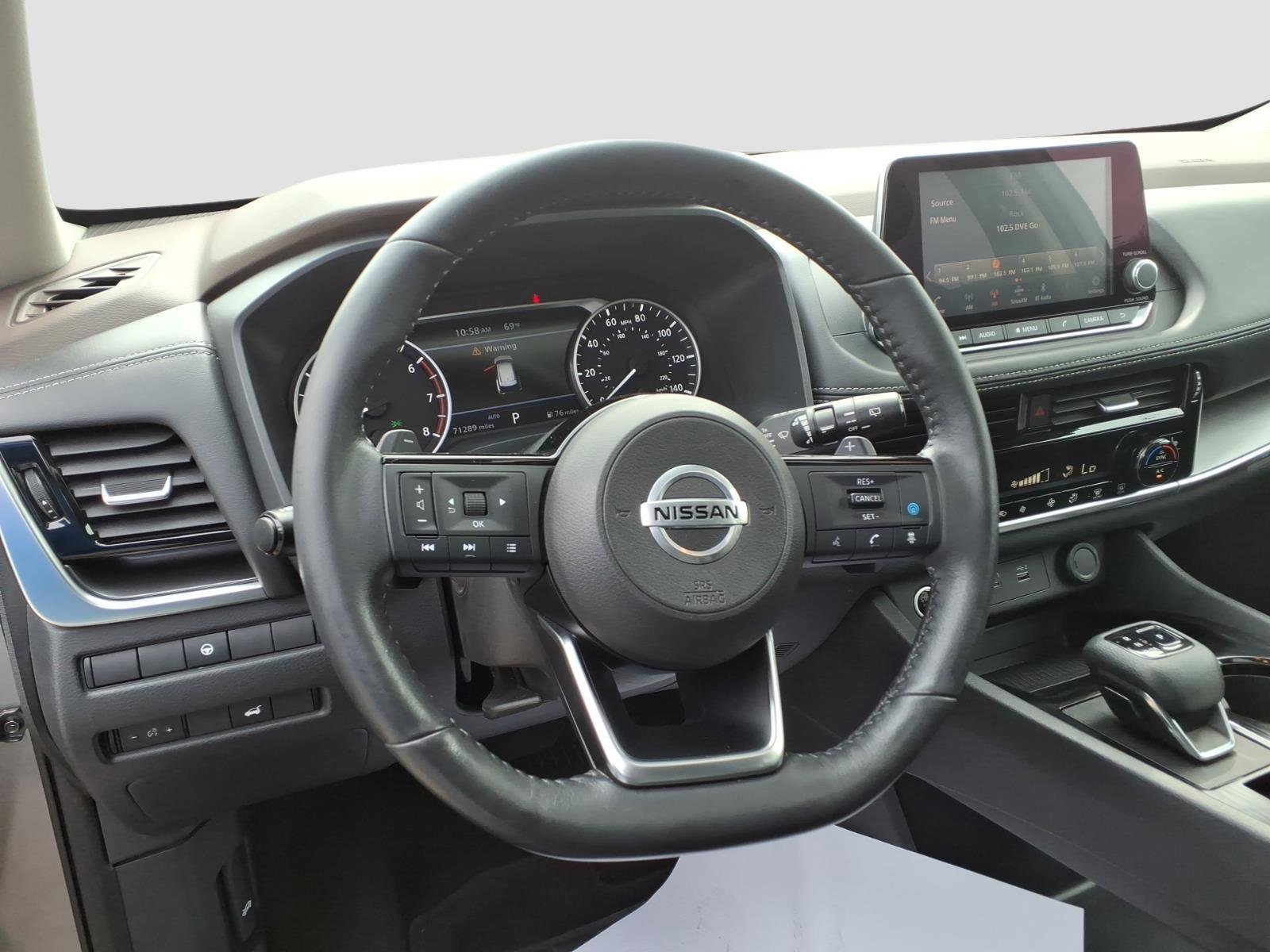 Used 2021 Nissan Rogue SV w/ Premium Package AWD/4WD image 12