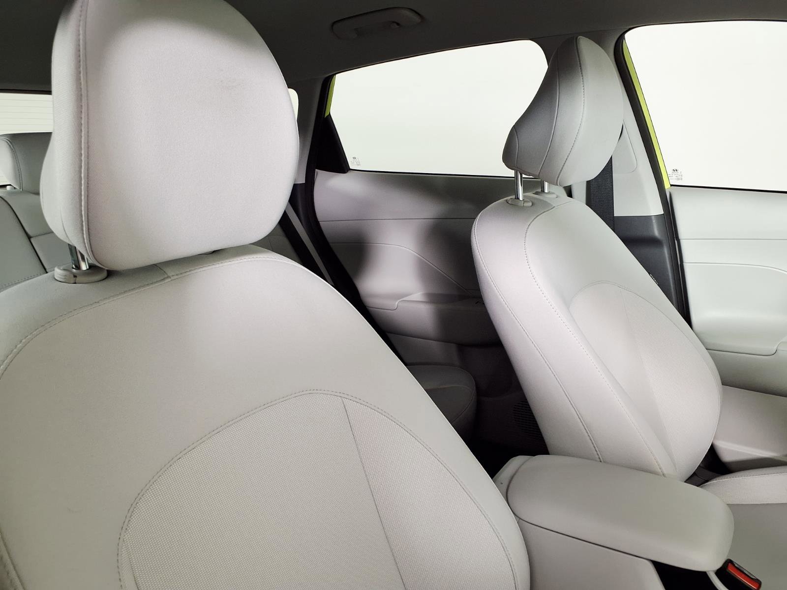 Certified 2025 Hyundai Kona SEL image 10