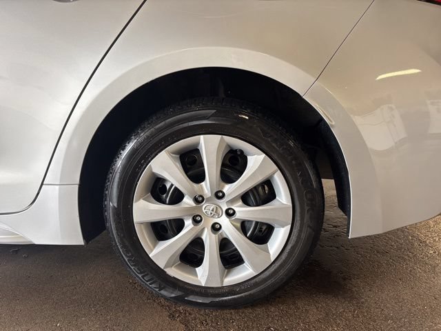 Used 2024 Toyota Corolla LE FWD image 10