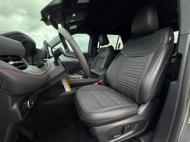 New 2026 Ford Explorer ST-Line w/ Premium Package RWD image 36