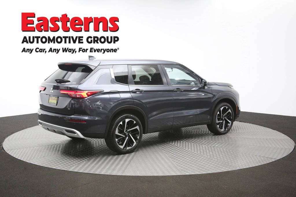 Used 2024 Mitsubishi Outlander SE AWD/4WD image 41