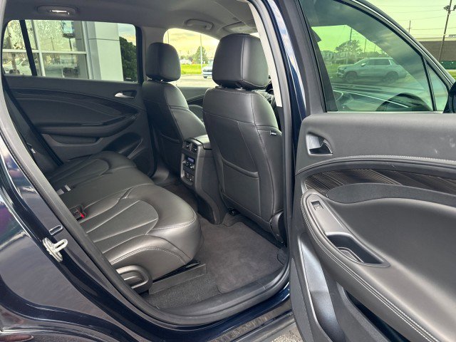 Used 2020 Buick Envision Essence w/ LPO, Cargo Package FWD image 27