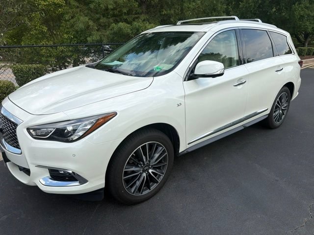 Used 2017 INFINITI QX60 Luxe w/ Deluxe Technology Package AWD/4WD image 4
