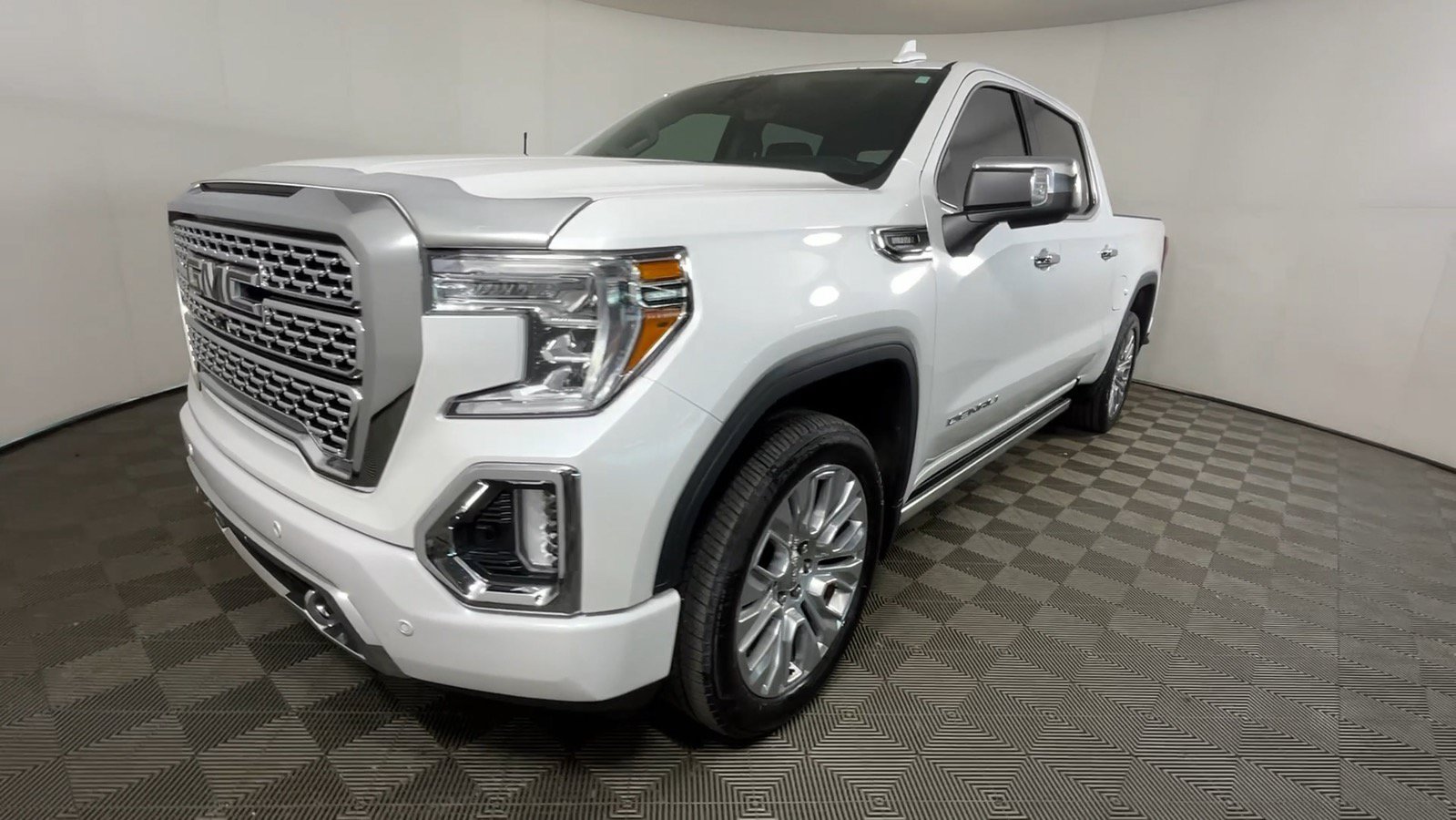 Used 2021 GMC Sierra 1500 Denali w/ Denali Ultimate Package AWD/4WD image 17