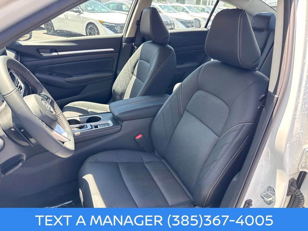 New 2026 Nissan Altima 2.5 SR w/ SR Premium Package AWD/4WD image 13