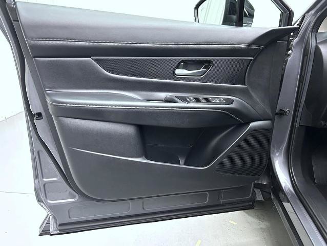 Certified 2025 Nissan Murano SV AWD/4WD image 9