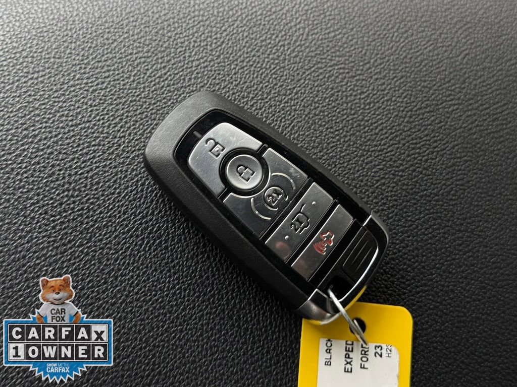 Used 2023 Ford Expedition Limited RWD image 30