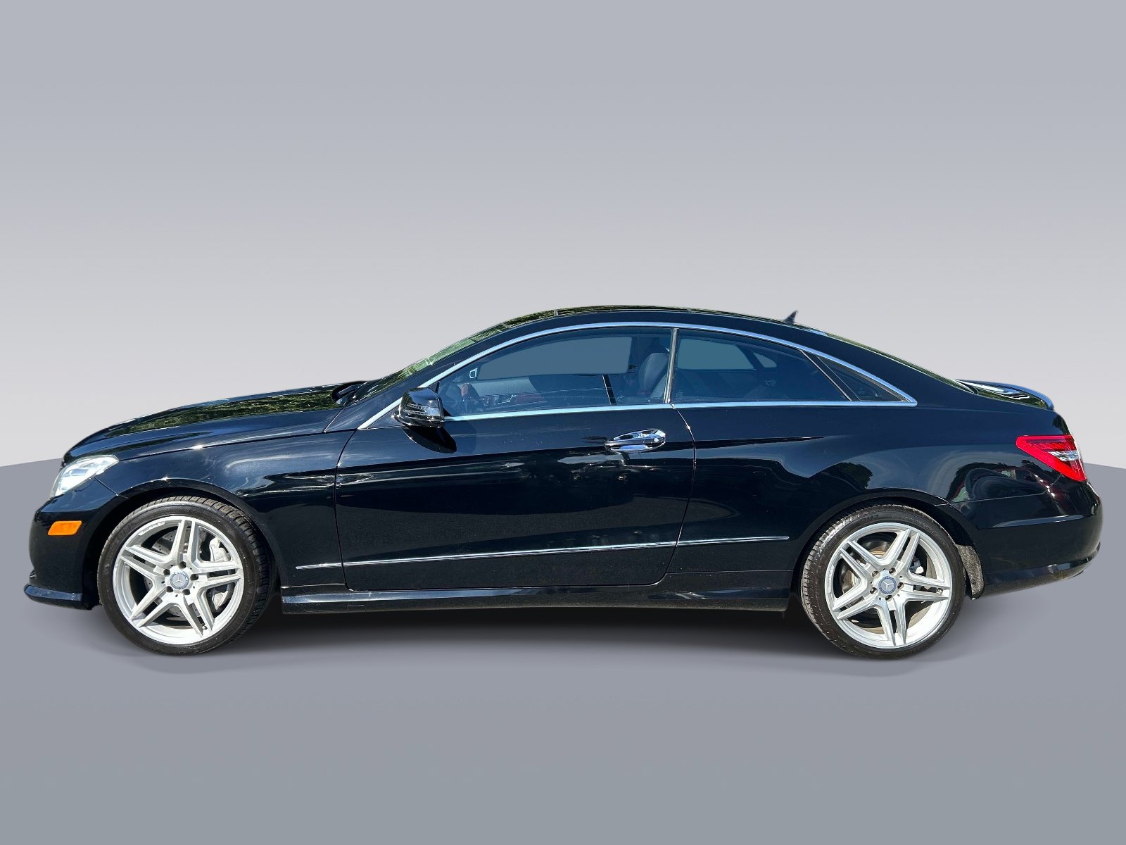 Used 2012 Mercedes-Benz E 550 Coupe image 6