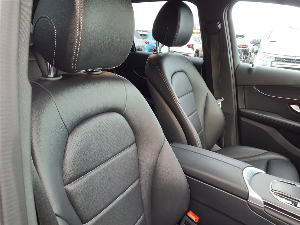 Used 2022 Mercedes-Benz GLC 300 4MATIC image 20