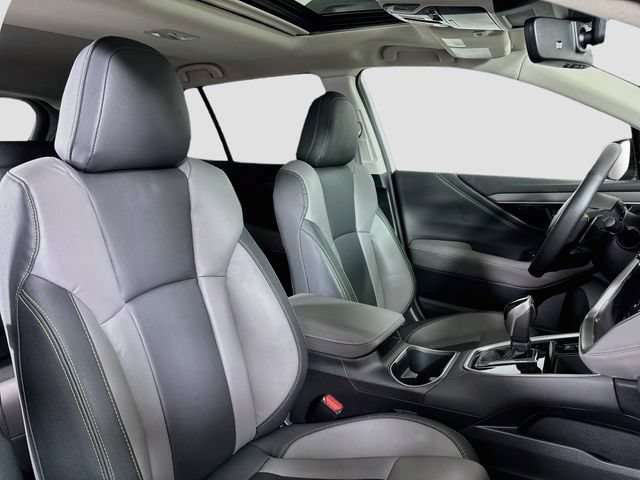 Certified 2025 Subaru Outback Onyx Edition AWD/4WD image 31