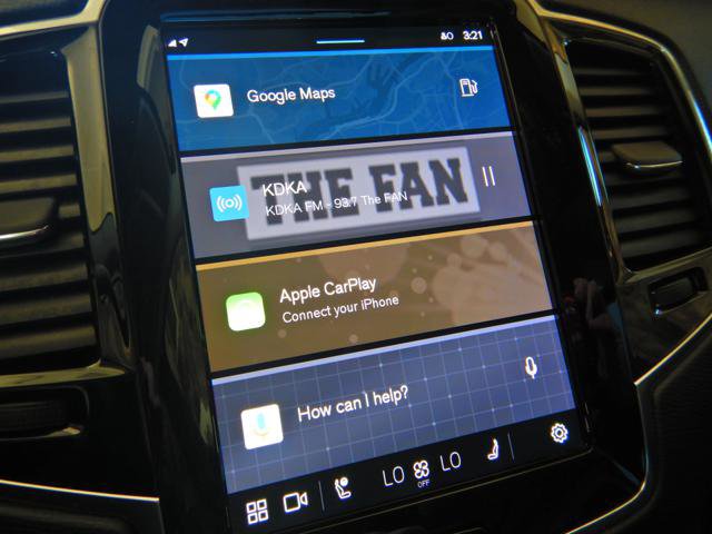 Used 2025 Volvo XC90 B6 Plus image 9