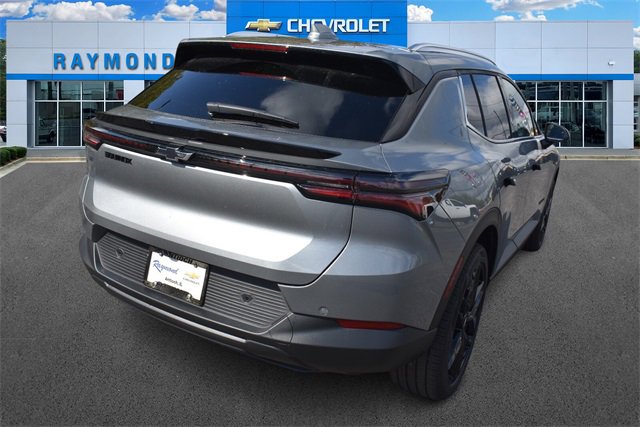 New 2026 Chevrolet Equinox EV LT w/ LPO, Blackout Package image 4