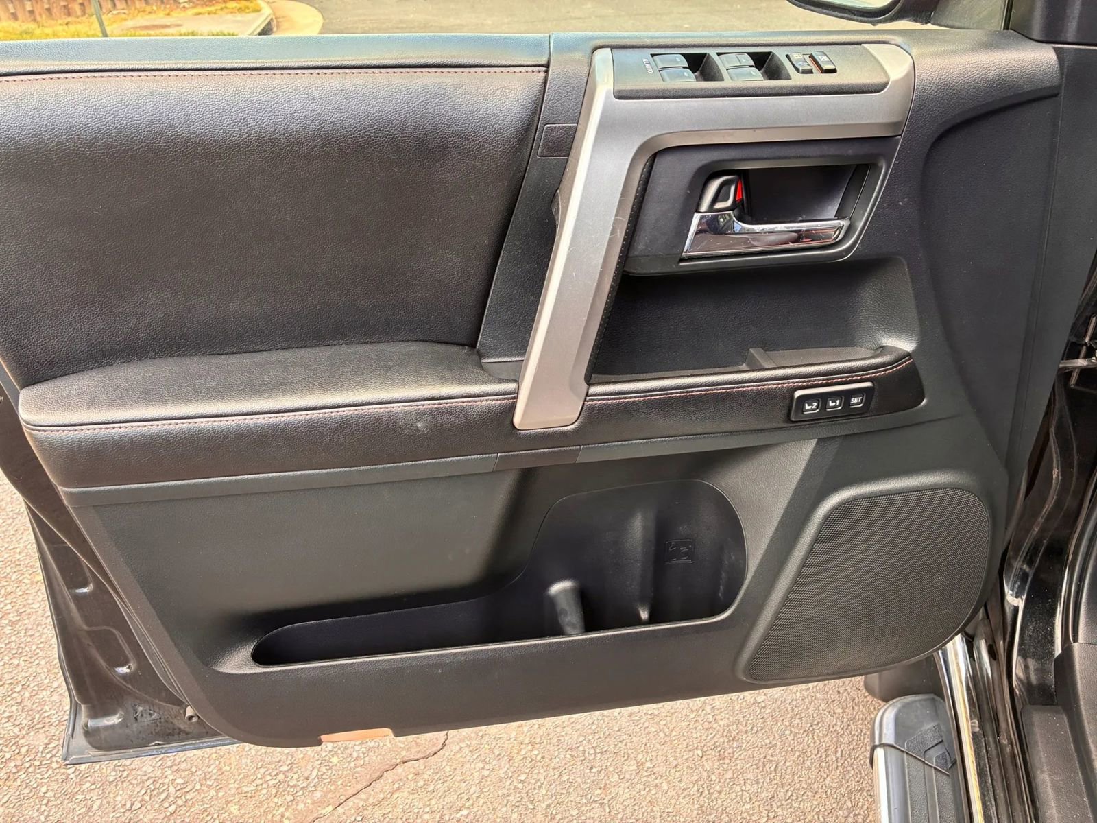 Used 2015 Toyota 4Runner 4WD image 22