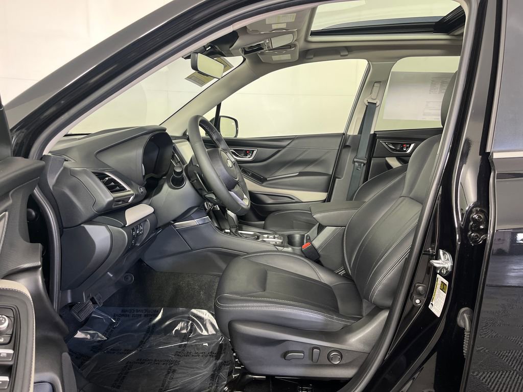 Used 2024 Subaru Forester Limited w/ Pop Package 2 AWD/4WD image 11