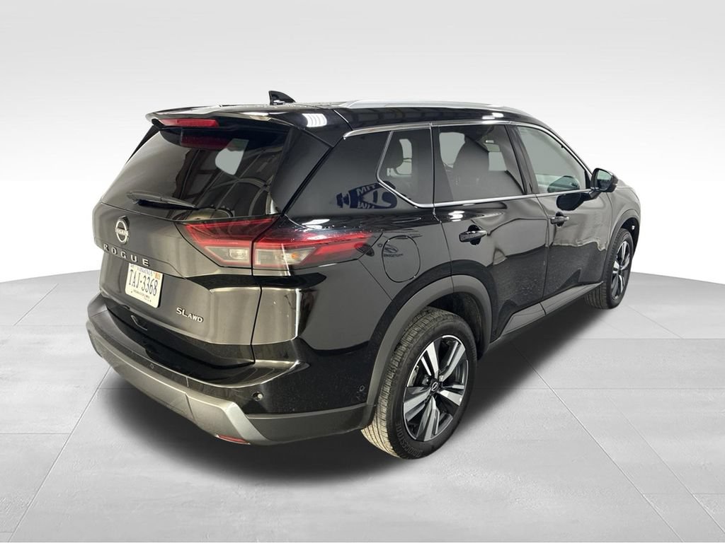 Used 2026 Nissan Rogue SL AWD/4WD image 4