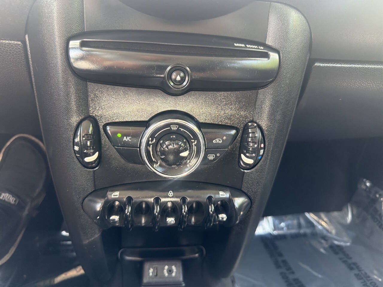 Used 2014 MINI Cooper Clubman FWD image 17