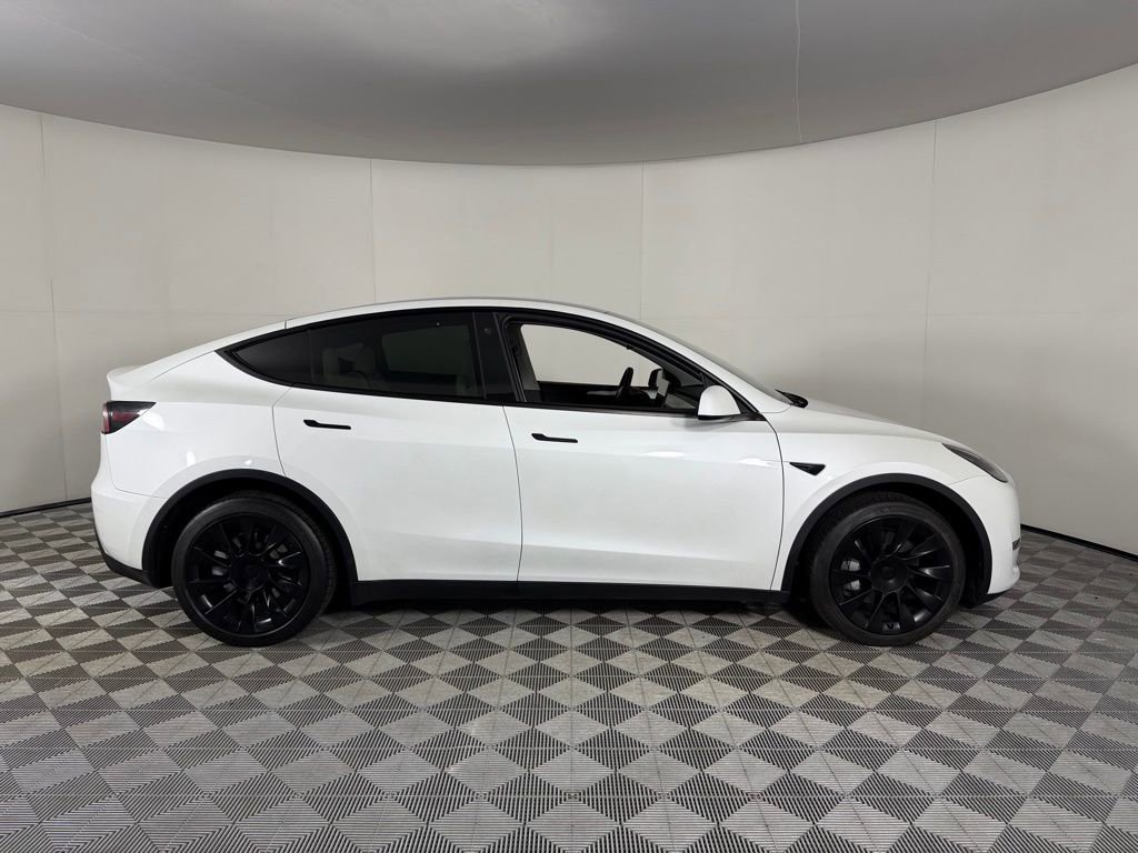 Used 2023 Tesla Model Y Long Range image 6