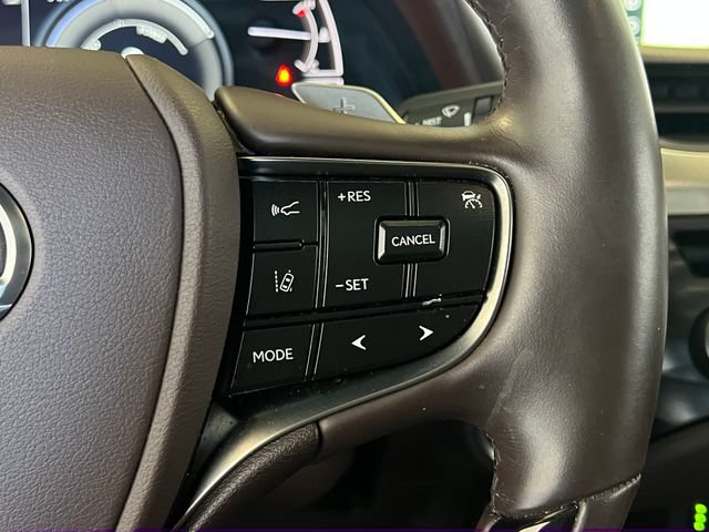 Used 2021 Lexus ES 300h w/ Accessory Package FWD image 38