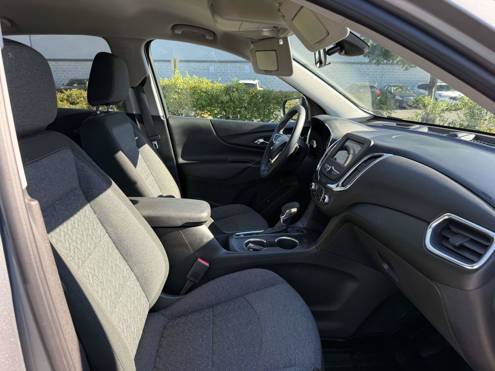 Used 2023 Chevrolet Equinox LT AWD/4WD image 14