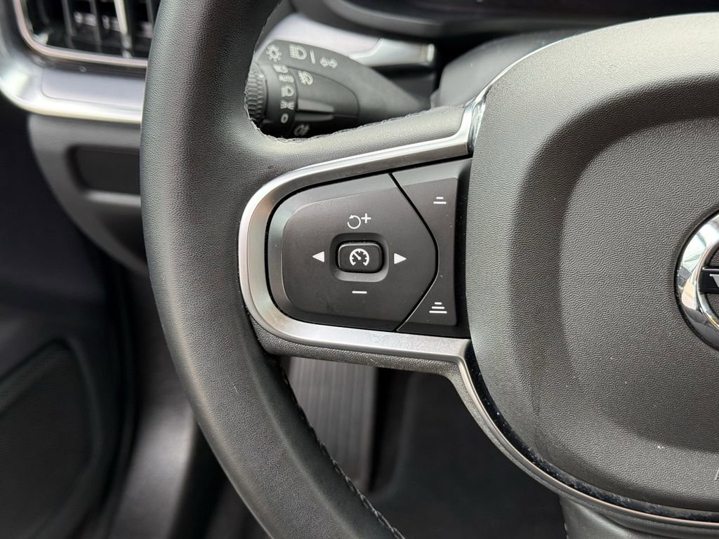 Certified 2024 Volvo S60 B5 Core image 19