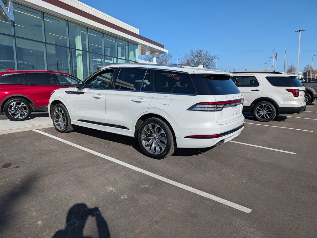 Used 2021 Lincoln Aviator Grand Touring w/ Equipment Group 301A image 3