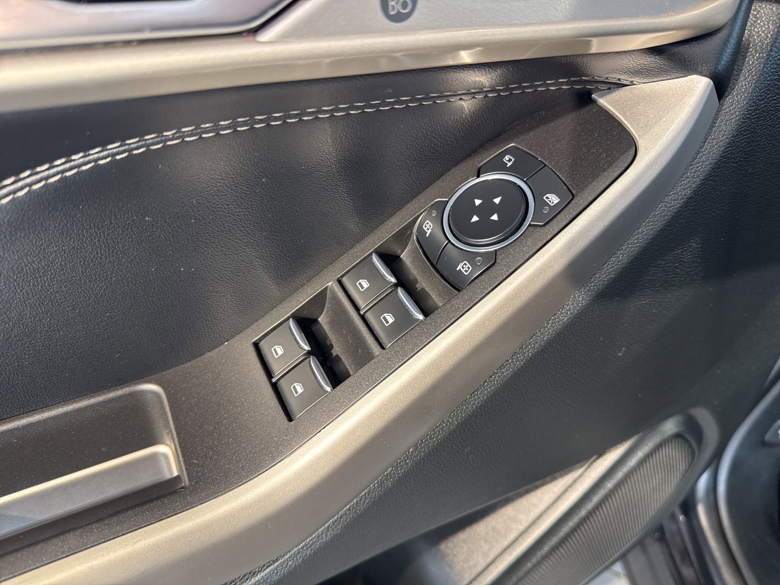 Used 2023 Ford Explorer Limited w/ Equipment Group 301A image 21