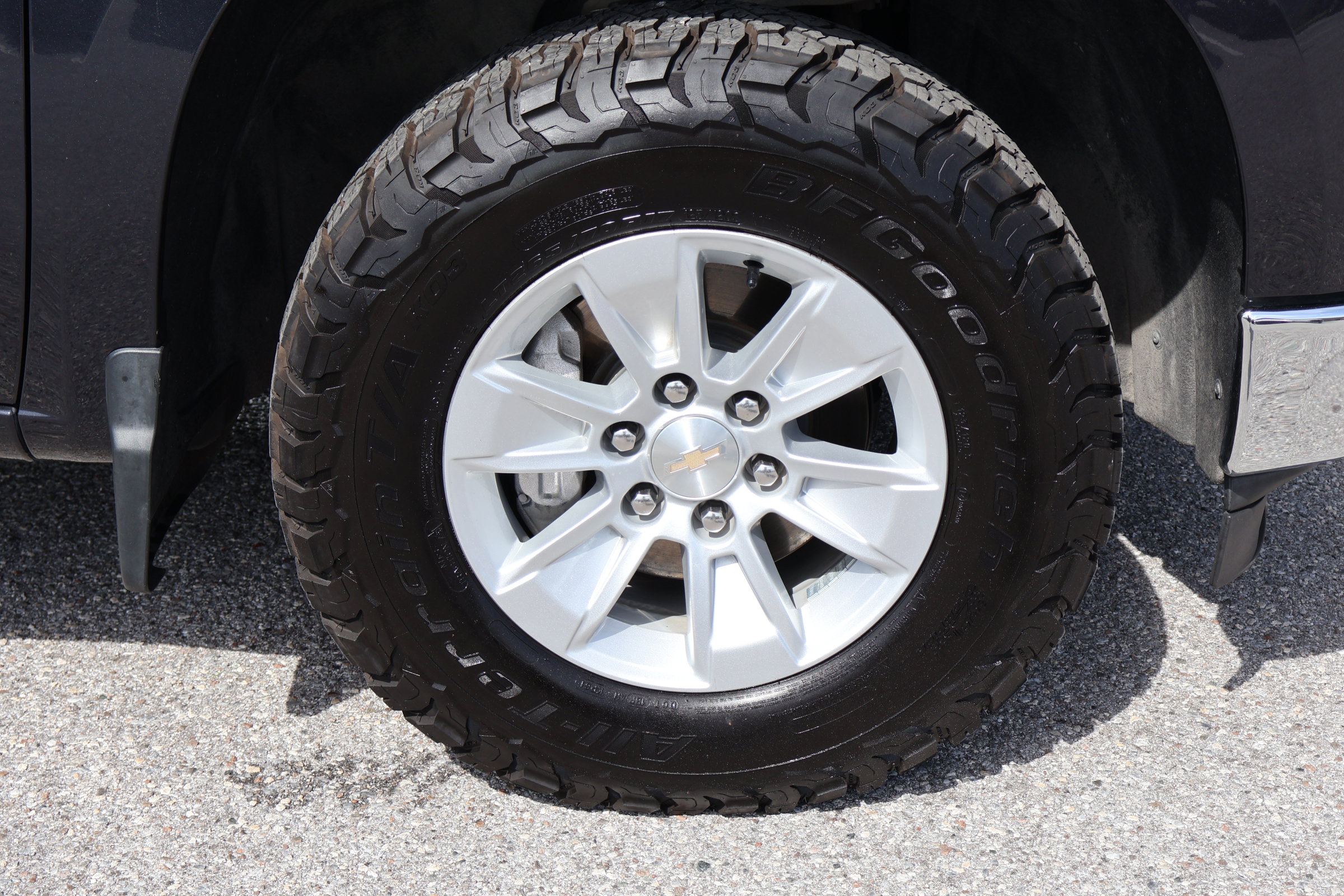 Used 2024 Chevrolet Silverado 1500 LT w/ Protection Package AWD/4WD image 13