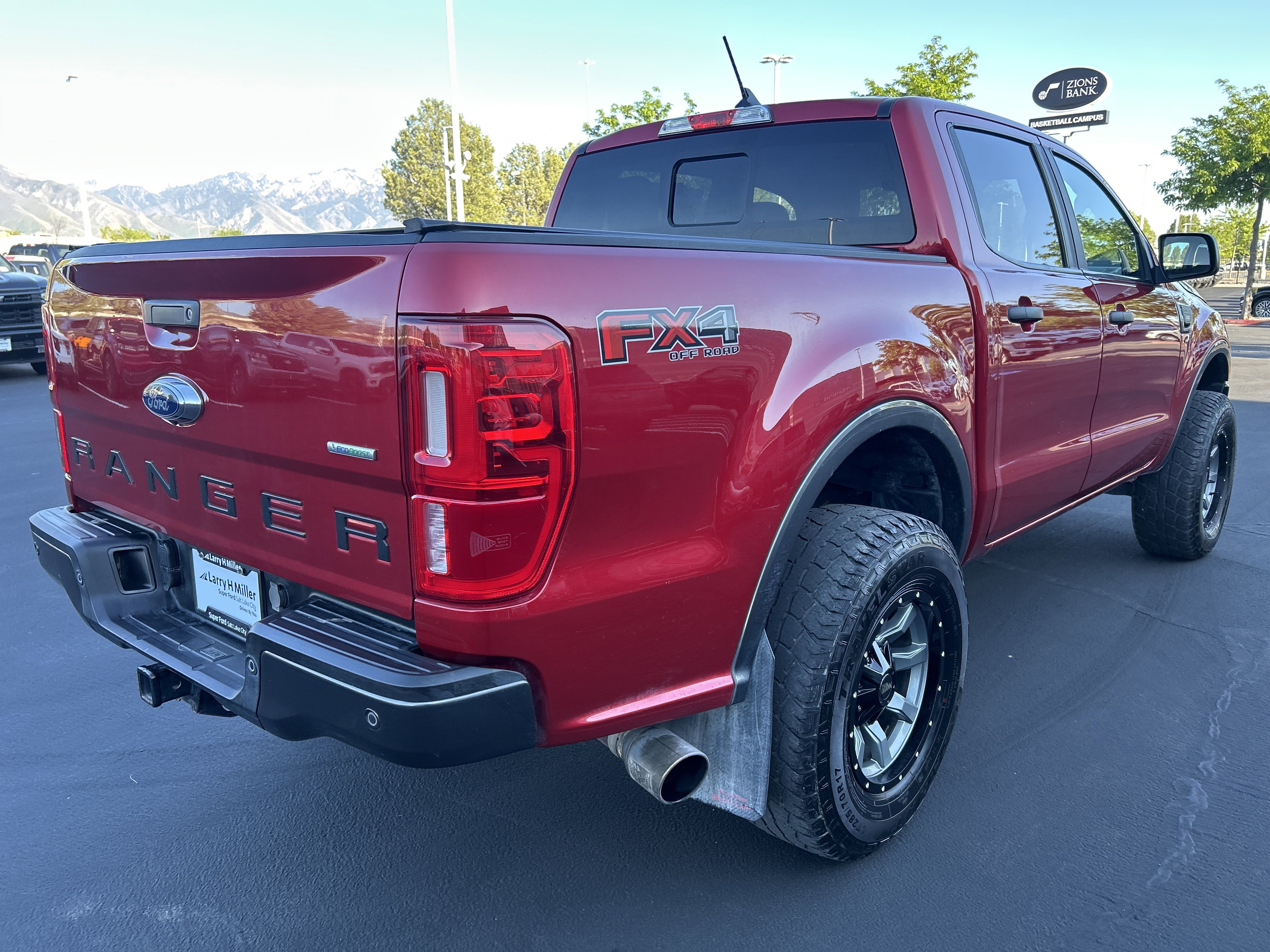 Used 2020 Ford Ranger XLT w/ Equipment Group 302A Luxury AWD/4WD image 6