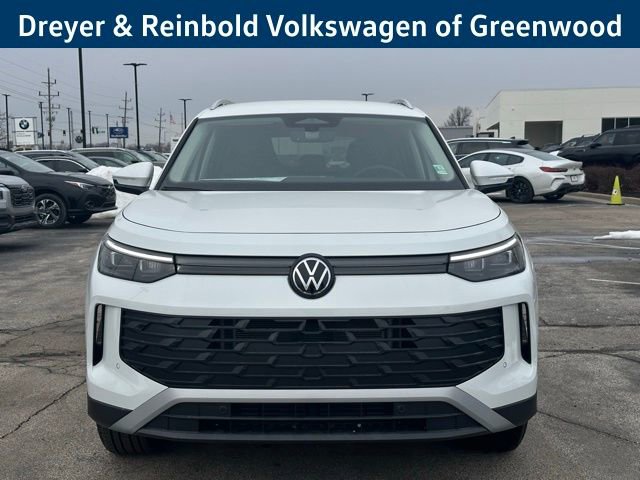 New 2026 Volkswagen Tiguan SE image 2