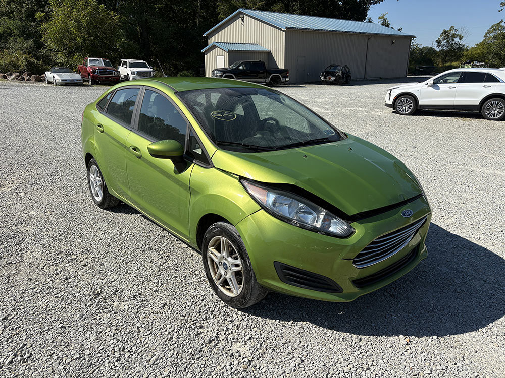 Used 2019 Ford Fiesta SE image 2